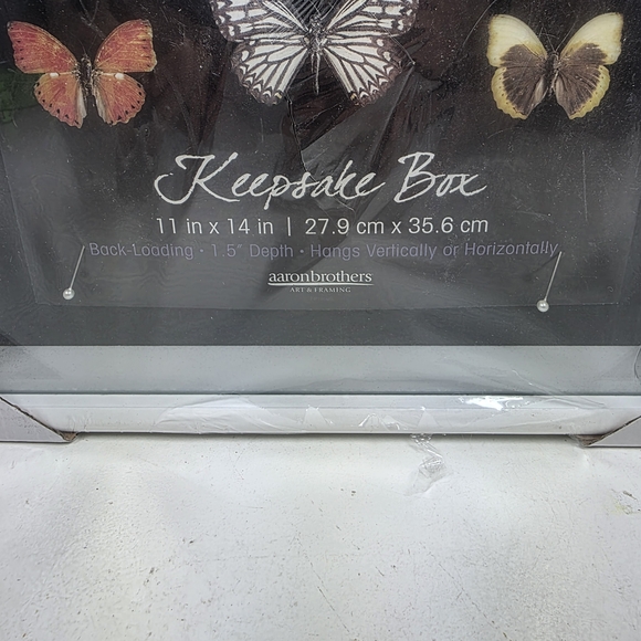 Keepsake Box with Butterfly Design - Picture 4 of 10